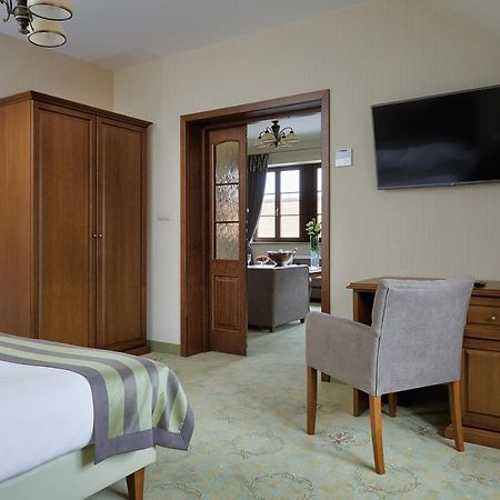 Hotel Palac Poledno Habitación foto
