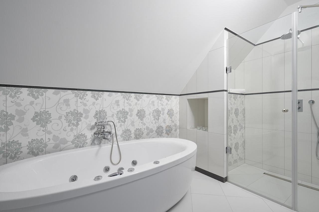 Hotel Palac Poledno Habitación foto